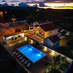 Holiday home My Dalmatia - Marijana Skradin