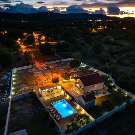 My Dalmatia - Marijana With Private Pool *