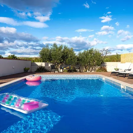 My Dalmatia - Marijana With Private Pool