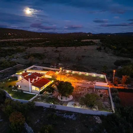 My Dalmatia - Marijana With Private Pool Holiday home Skradin